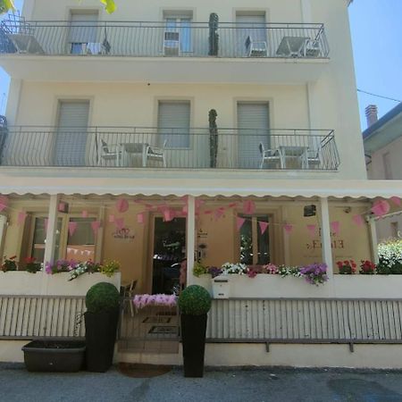 Hotel Eriale Rimini Eksteriør billede
