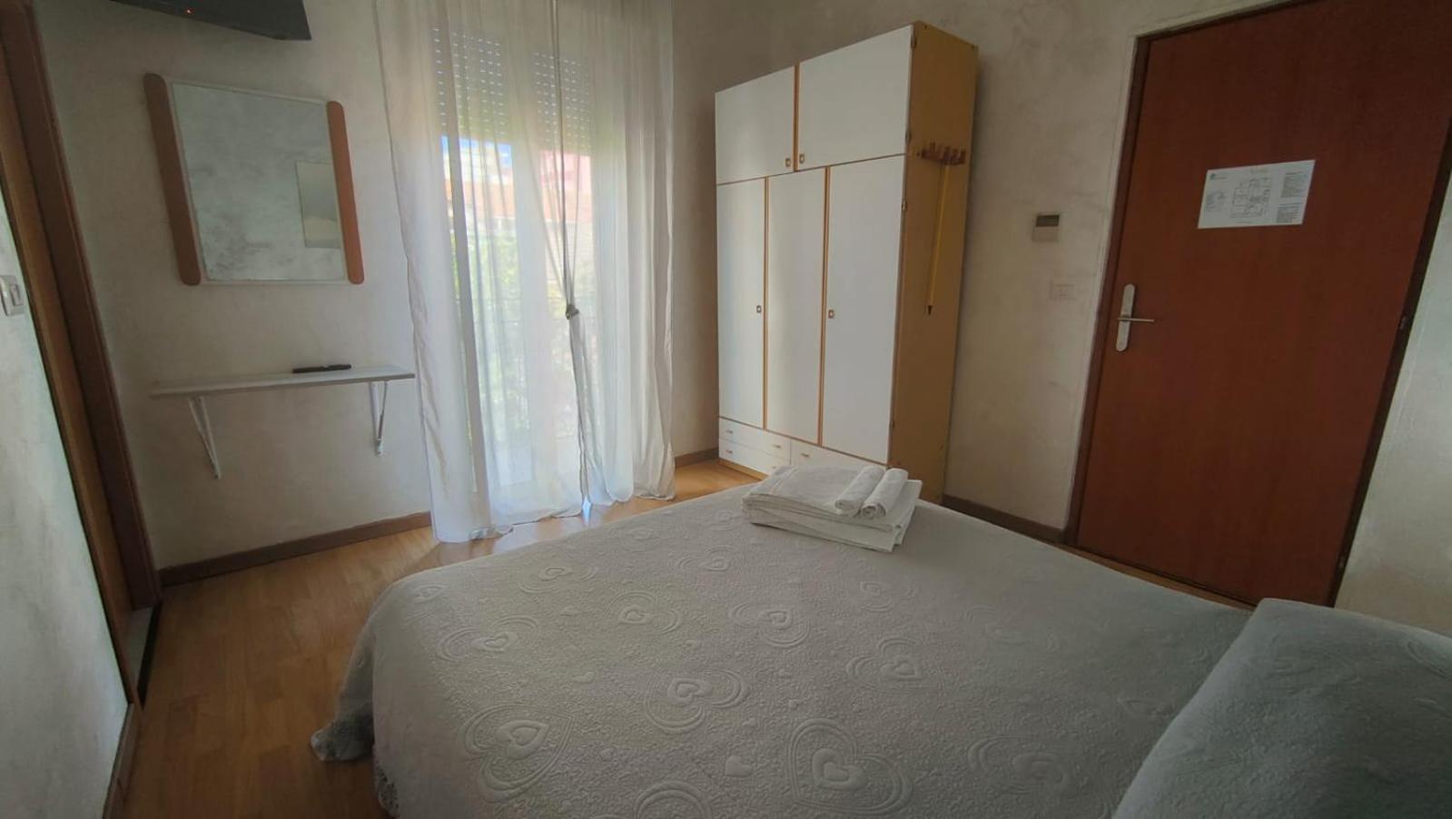 Hotel Eriale Rimini Eksteriør billede