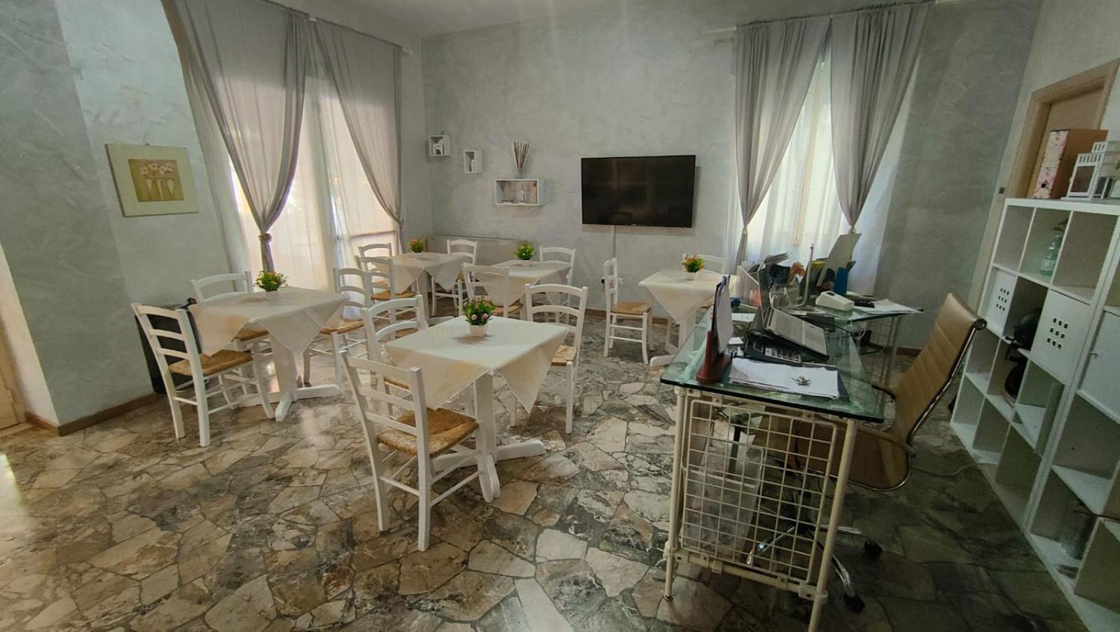 Hotel Eriale Rimini Eksteriør billede
