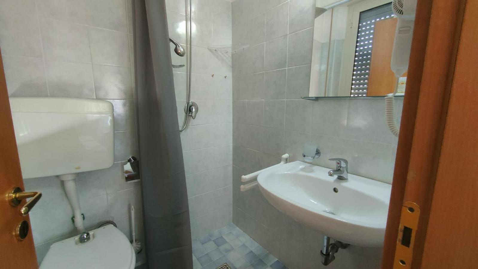 Hotel Eriale Rimini Eksteriør billede