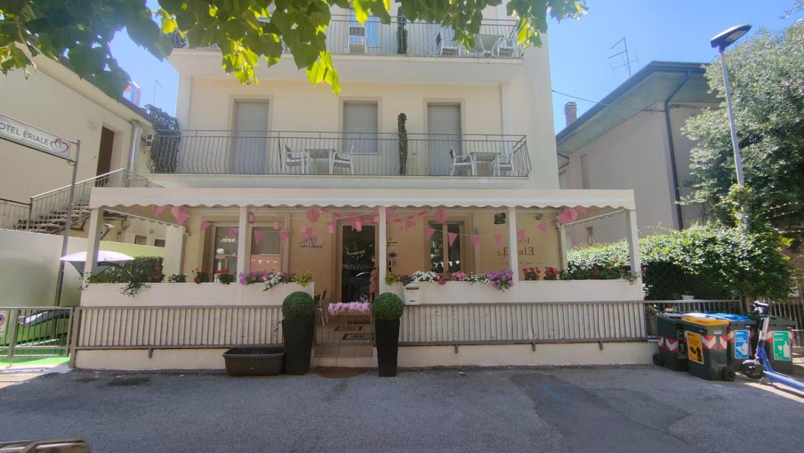 Hotel Eriale Rimini Eksteriør billede